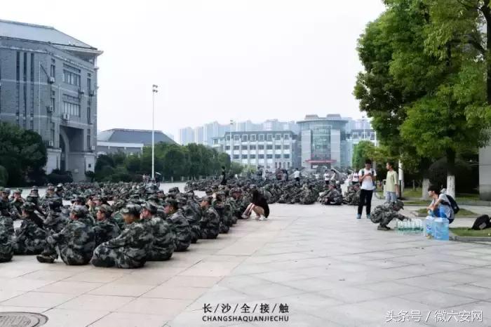 长沙最青春的公交，带你从中南到一师范！