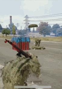 「轻松一刻」吃鸡gif：吃鸡史上最神秘的生化*器武**，竟能毒杀队友！