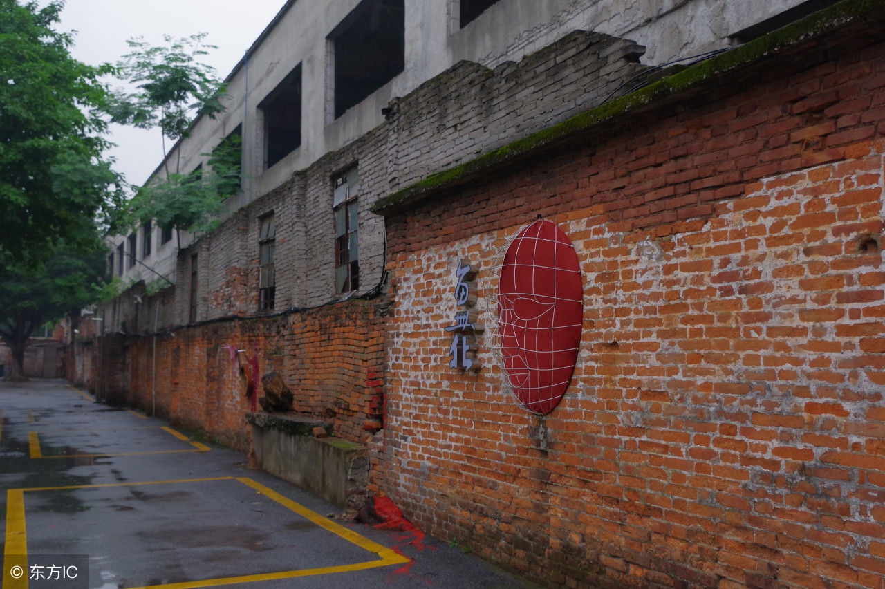 大门对阳台破败不聚财,大门对阳台为什么不聚财