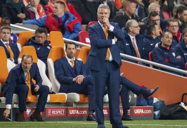 中国U21男足新任主教练——希丁克执教经历及履历信息