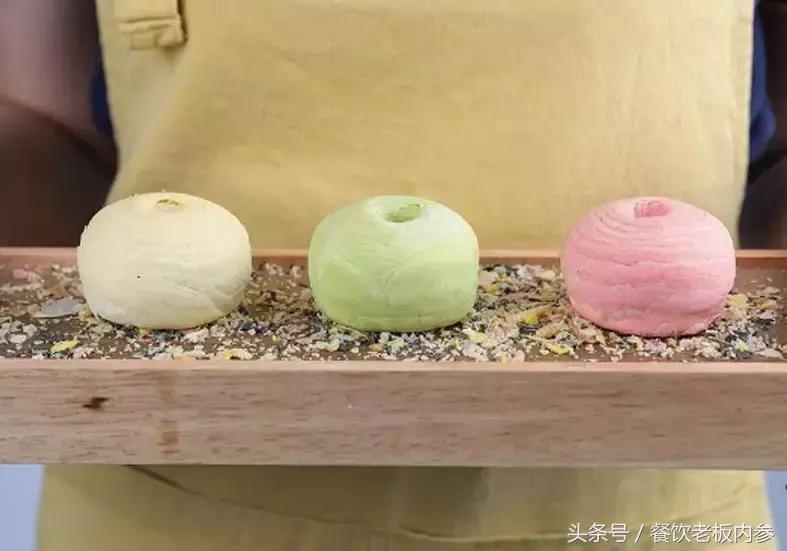 研究各种小吃和美食,月饼创新玩法