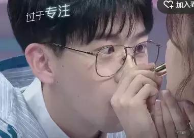 怎么找到适合自己的镜面口红色号,别再盲目追求大牌