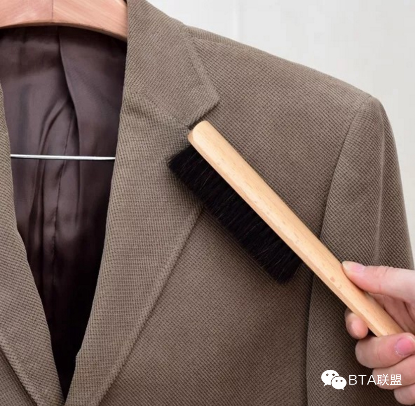 几条保养小诀窍，让你的定制西装5年都如新