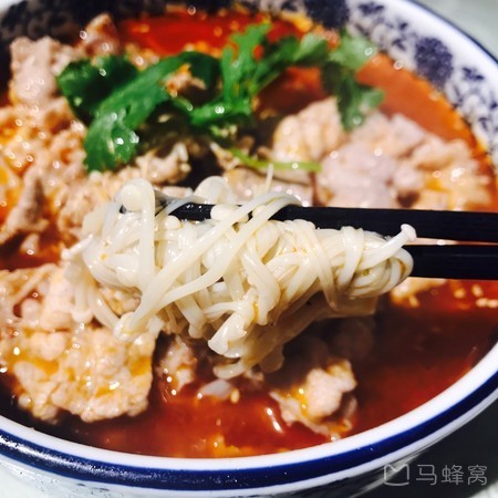 “山竹”过境，多雨模式启动，门口的餐馆也是极好，就近吃点啥？