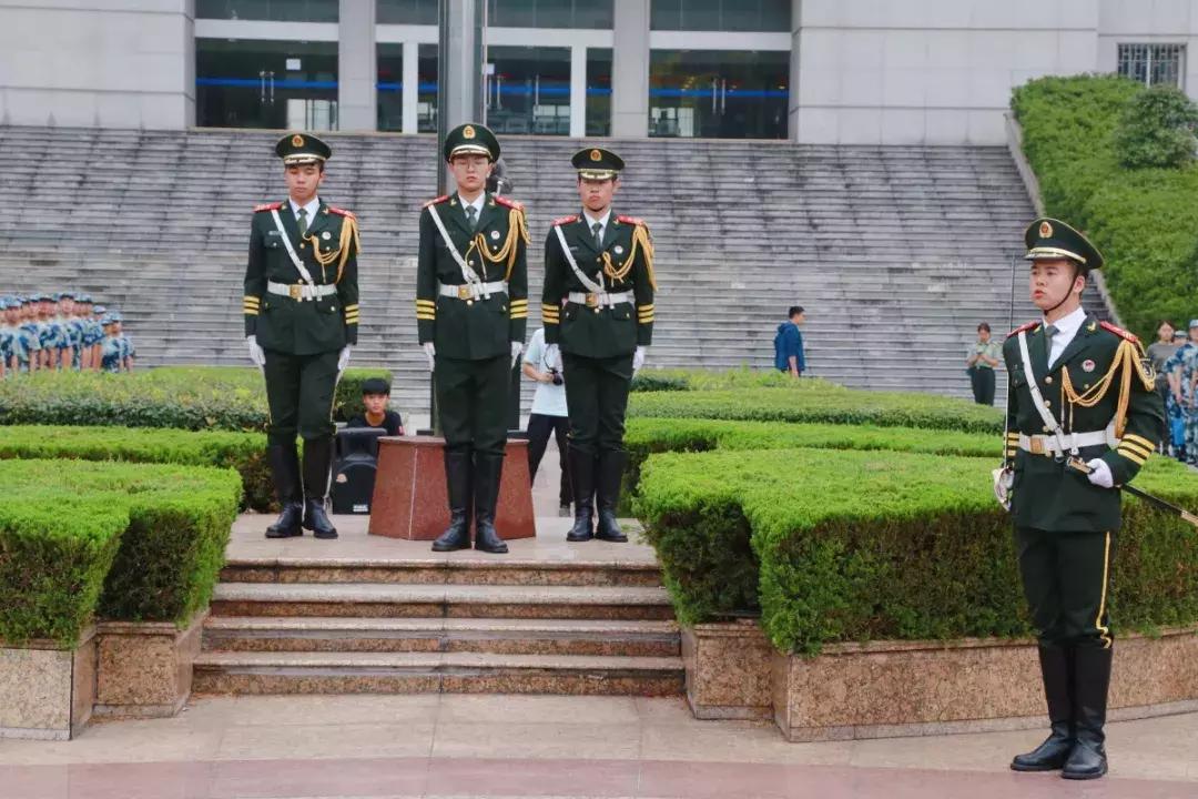 2018中南财经政法大学军训掠影：军训进行时，青春正当时