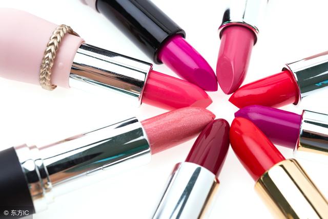 常涂口红会得病吗,经常涂口红会慢性中毒吗