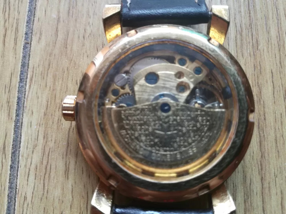 如何鉴别手表真伪视频教程,天梭手表怎么辨别真假