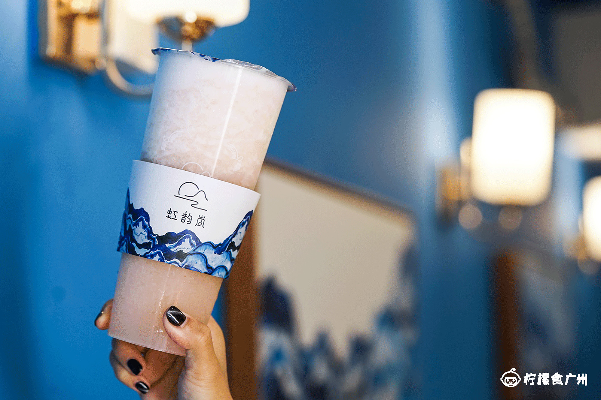 1个月前，六运来了杯“粉色苦瓜茶”，连续7天买一送一！