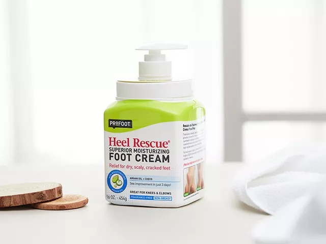 脚部干裂起皮用它一抹全搞定,脚后跟干裂好物推荐