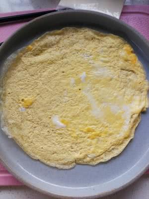 宝宝辅食小厨房——可爱“瓢虫三明治”的做法