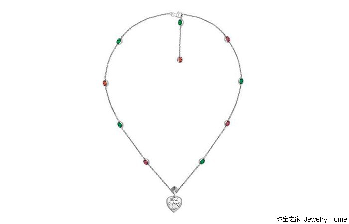 只戴银色怎么够？这个秋天加点色彩更出挑