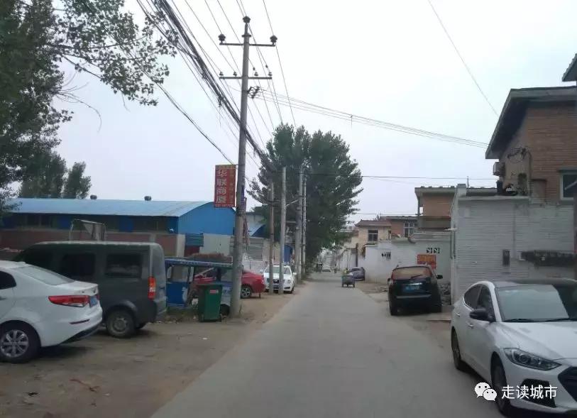 容城县容城镇容城小学,容城镇和容城大道有什么区别