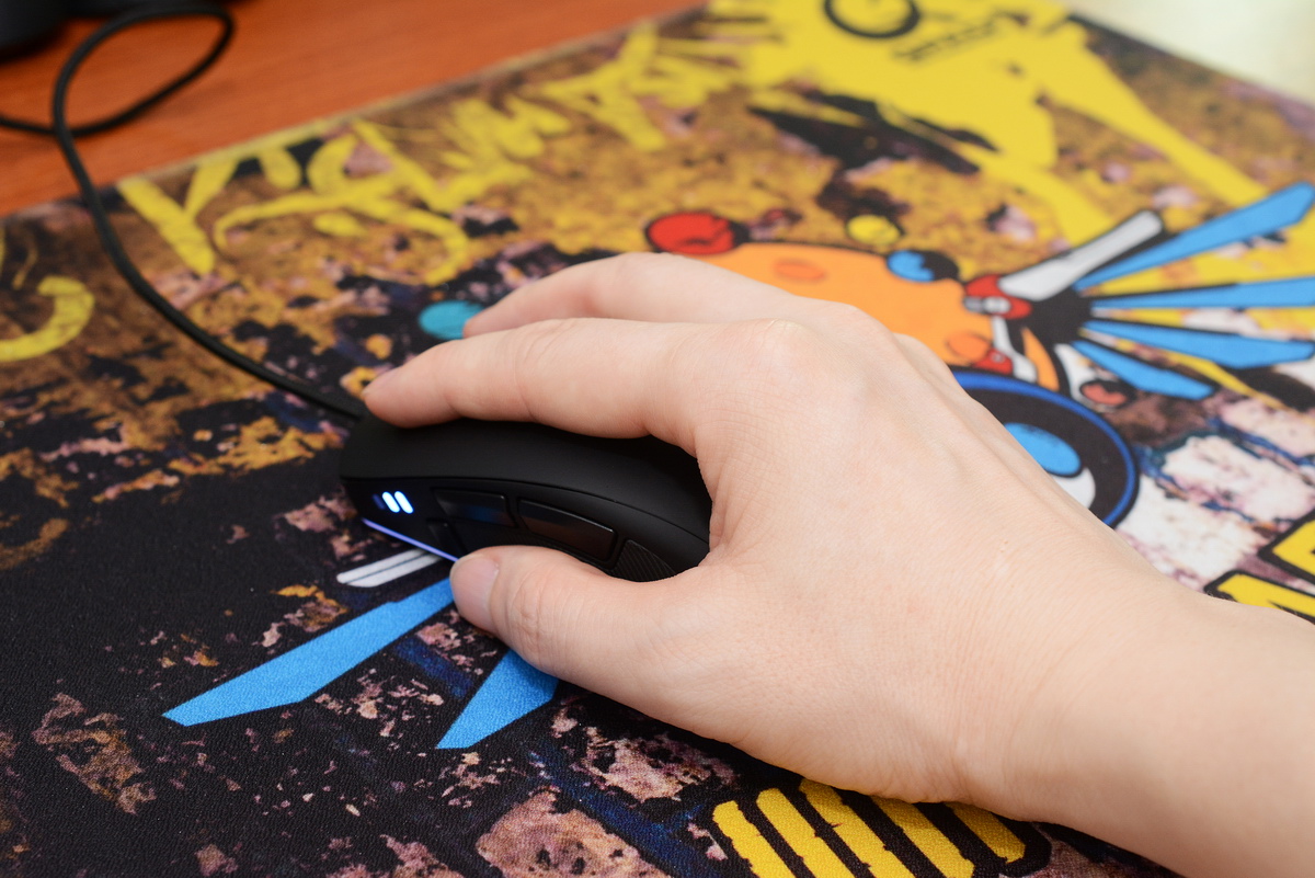 鎬т环姣旂獊鍑虹殑鐢电珵榧犳爣鎺ㄨ崘,qpad200鍏冨乏鍙崇殑榧犳爣