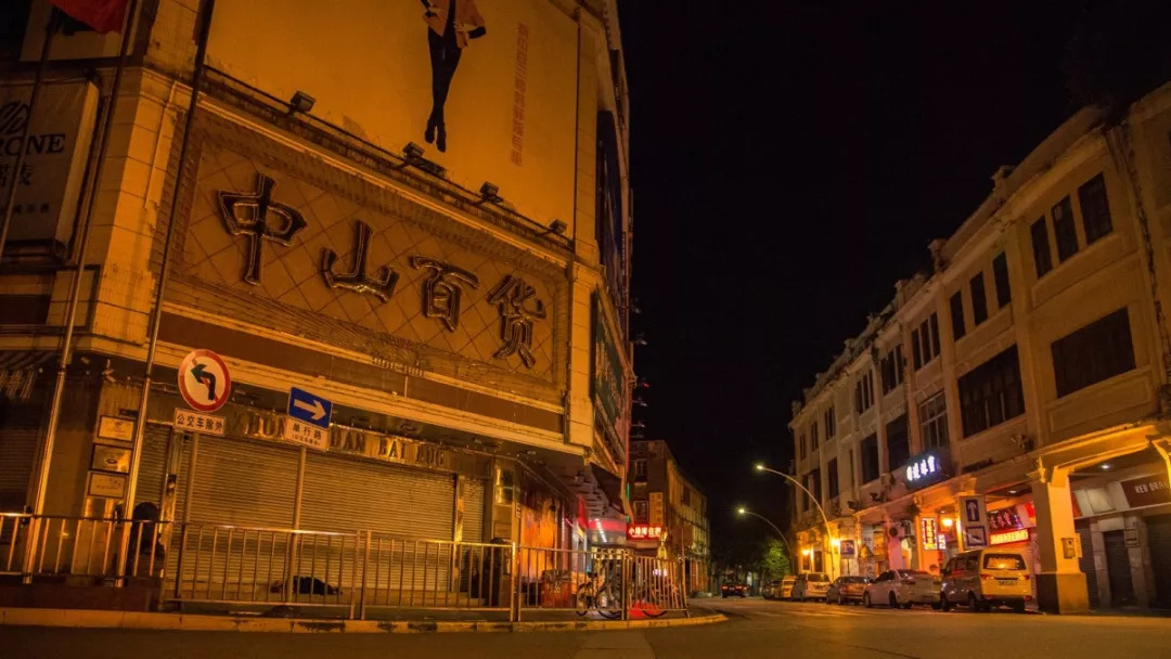 当你抱怨生活太难时,当你抱怨生活不易时