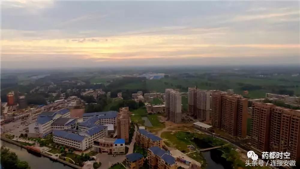 亳州市十八岁的照片,安徽亳州地级市排行