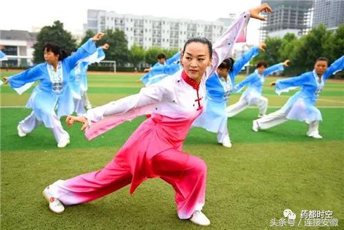 亳州市十八岁的照片,安徽亳州地级市排行