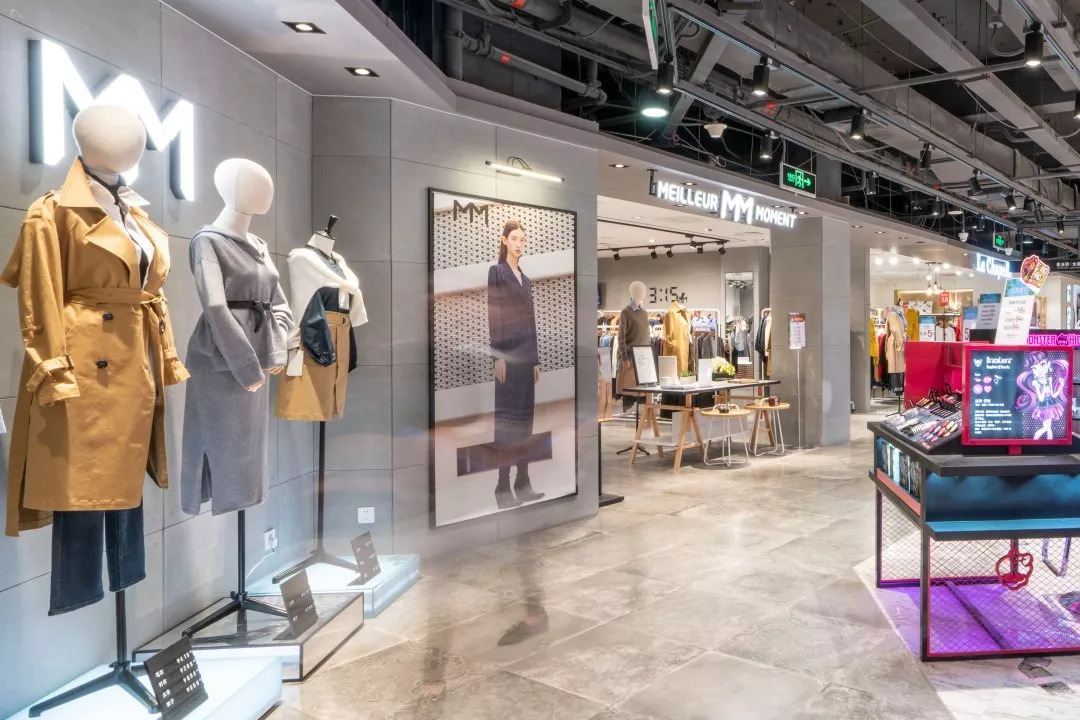 魔都奥特莱斯,魔都奥特莱斯与奥特莱斯