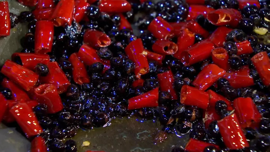 螃蟹清蒸不要水,蒸螃蟹教你一招不掉腿不流蟹黄