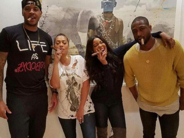 现役NBA谁抽雪茄最帅气?韦德库里领衔,闪电侠感动无数人!