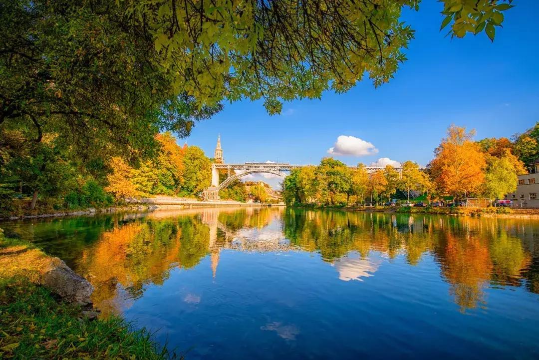 比周杰伦大婚的地方更震撼，还是迪士尼城堡原型地！快来打卡！