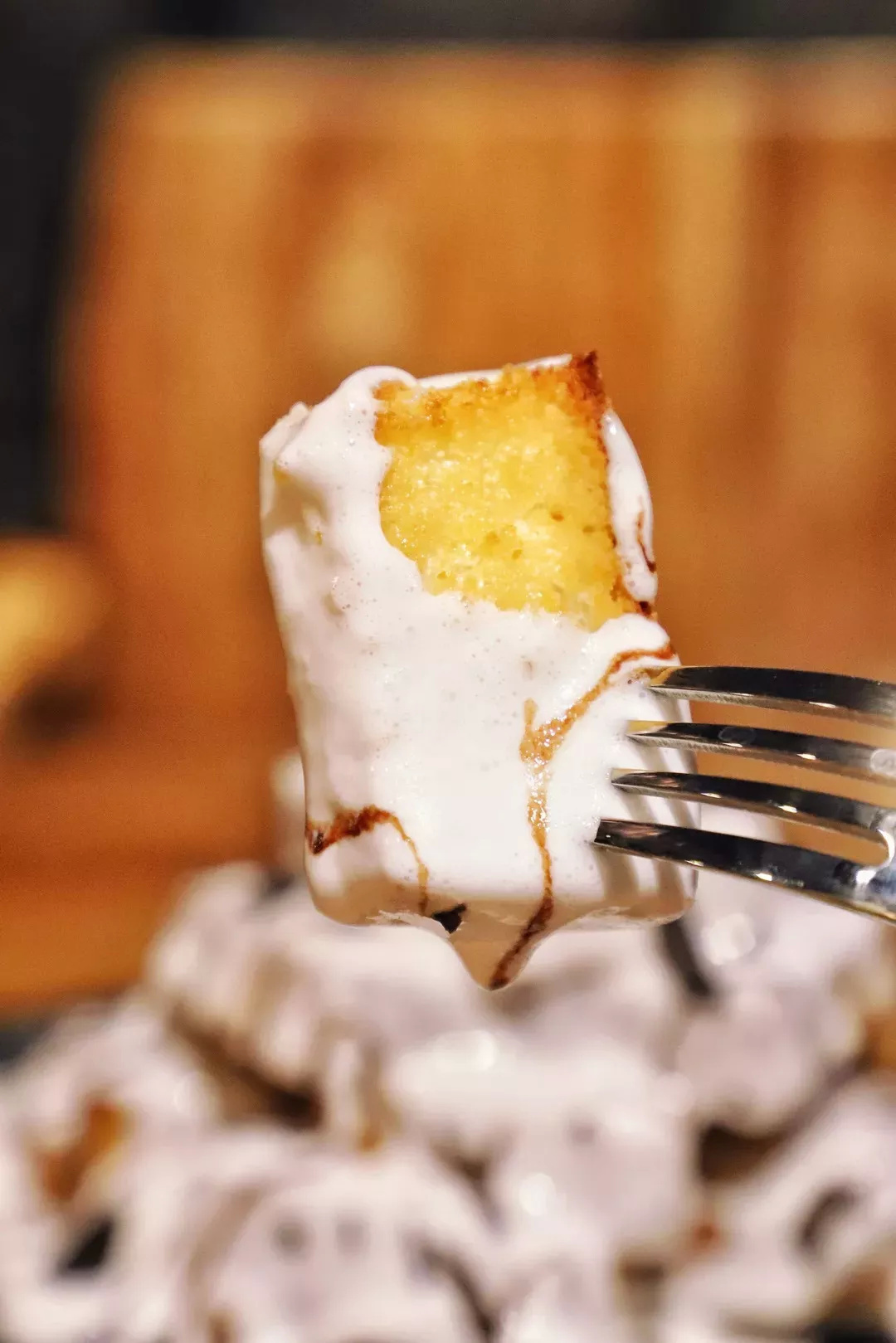 在漫猫喝咖啡，那种无忧的心情，仿佛随着维也纳音符飘到云间……