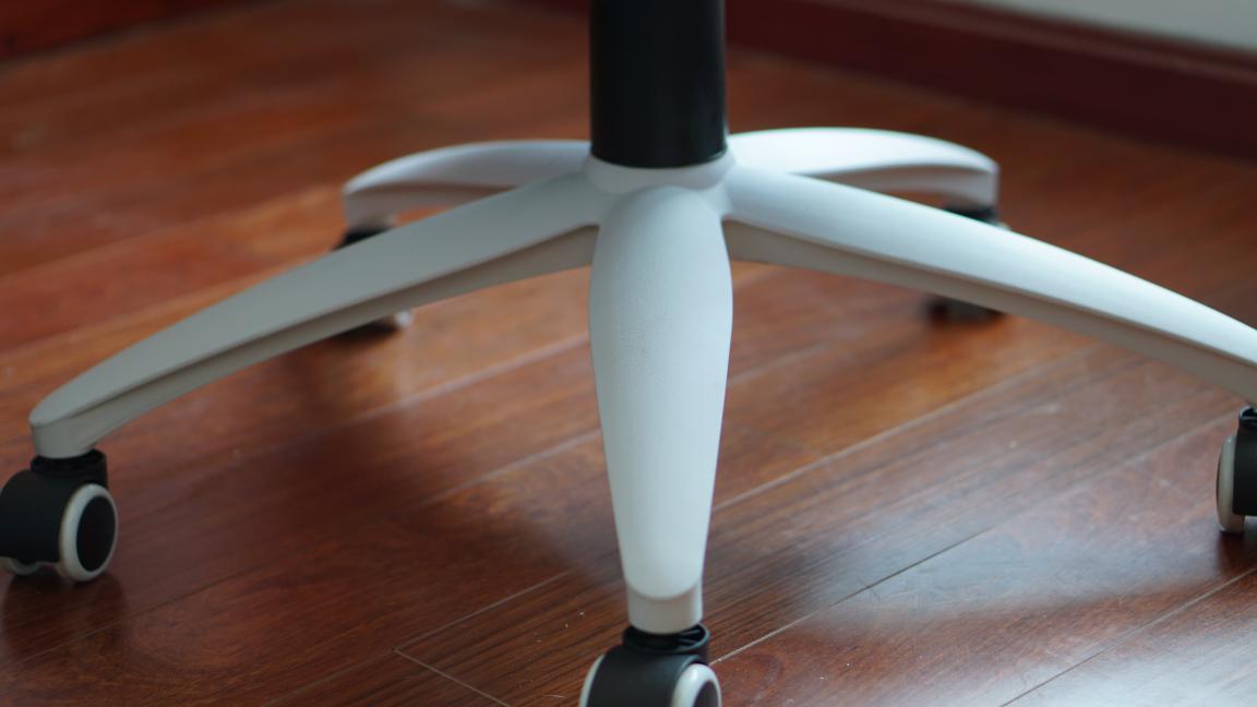 又帅又舒服的人体工学椅推荐,听海工学椅测评