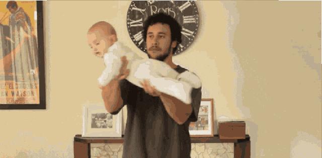 带小孩坐飞机送耳塞,带宝宝坐飞机担心宝宝耳膜