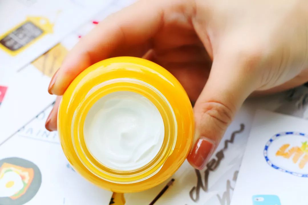 国庆黄金周香港逛街买什么？一大波大牌美妆新品等你来翻牌4