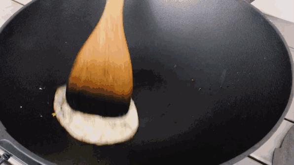 古法手工铸铁锅,真正的无涂层铸铁锅