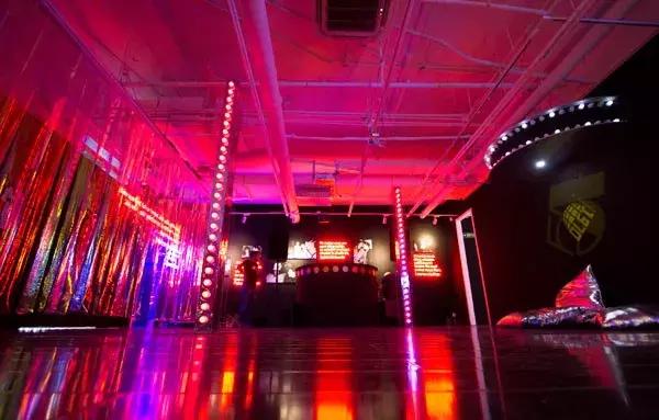 “再无纽约1970s”大型新媒体沉浸式体验摄影展在京开幕