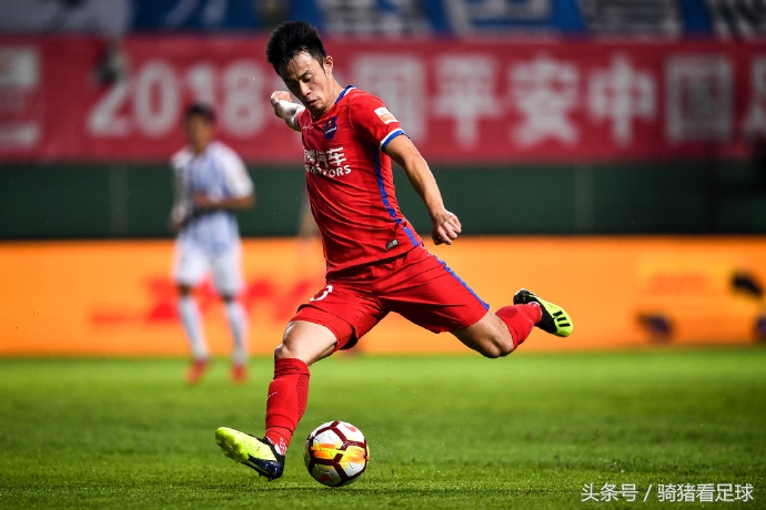 广州恒大vs重庆斯威比赛集锦,广州富力对重庆斯威