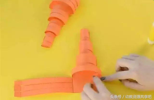 用彩色纸条制作手工卡纸,超简单卡纸手工特别好看