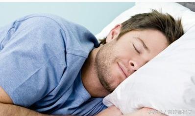 下巴两边腮帮子反复长痘痘怎么办,腮帮子两边反复起痘粉刺