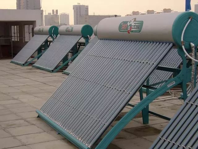 荣事达空气能热水器出现很大噪音,空气能热水器的噪音会影响楼下吗