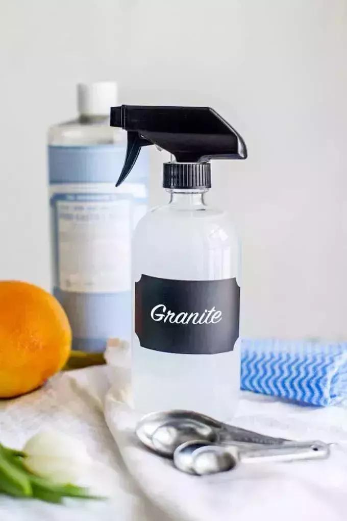 羽绒服又厚又脏怎么洗？学会这几招10分钟让羽绒服变得像新买的！