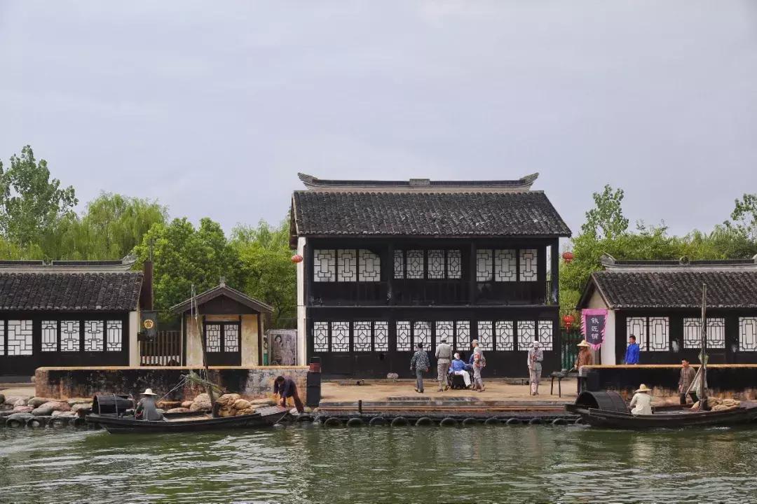 沙家浜芦苇荡游玩体验感想,沙家浜风起芦苇荡