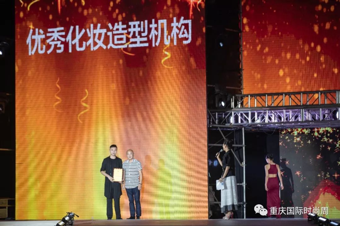 蔡美月2018纽约时装周,蔡美月时装秀