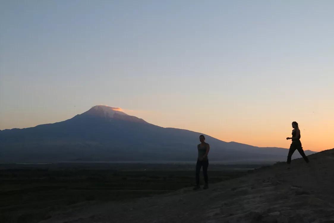 土耳其亚拉腊雪山下的亚美尼亚“深坑”修道院（霍瑞维拉修道院）