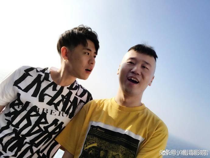 二爷一共唱过哪个版本的探清水河,二爷张云雷和粉丝一起唱探清水河