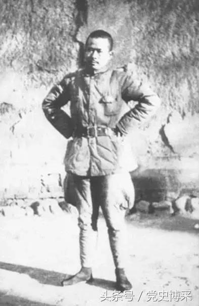 *共中***党**史上并不多见：任弼时的一篇个人报告替代了中央决议