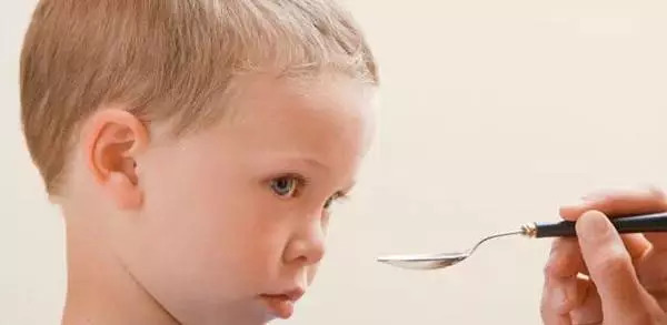 泡腾片对孩子有多大的危险,泡腾片夺走18个月小孩子生命