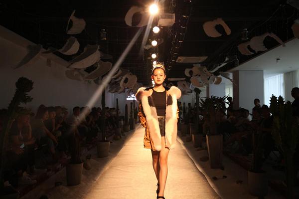 九天集团与阿里巴巴合作正式签约第三届原创设计女装采购节