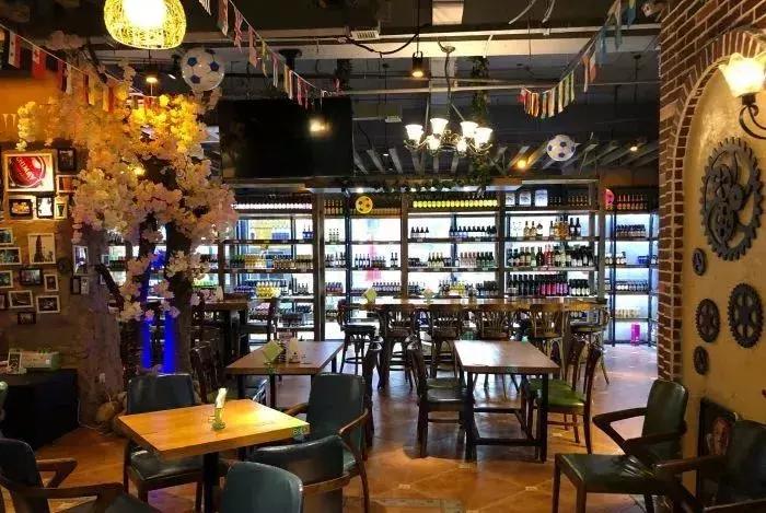 最豪华的音乐餐吧,一家氛围满满的音乐餐吧