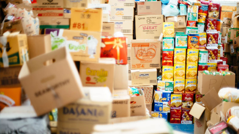 从当下热闹的社区团购，延伸到的新电商和社区