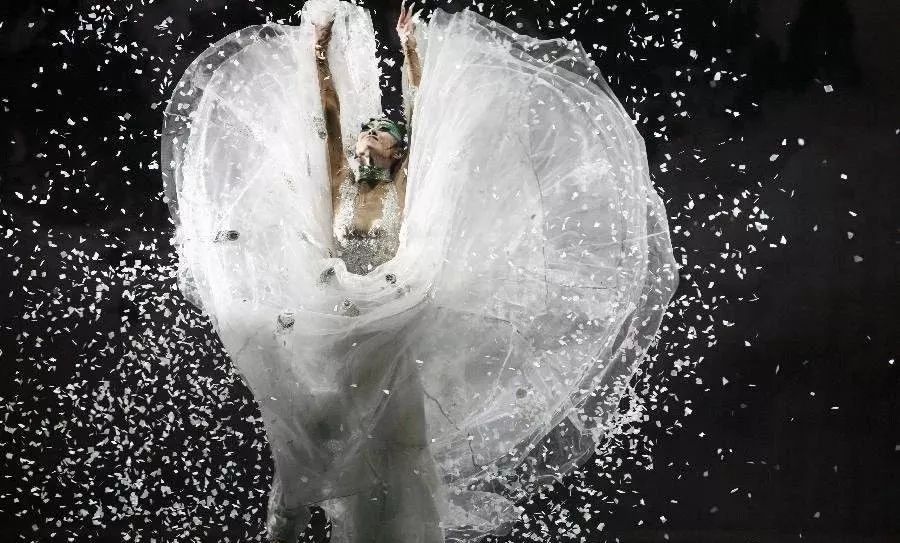 周润发福州街头,独家采访周润发