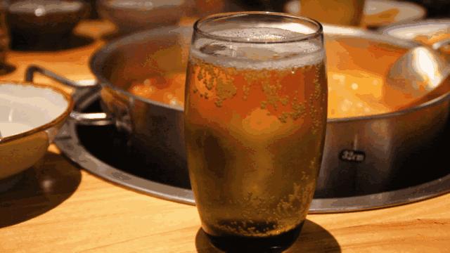 啤酒苦的为什么那么多人喜欢喝,啤酒苦得要命