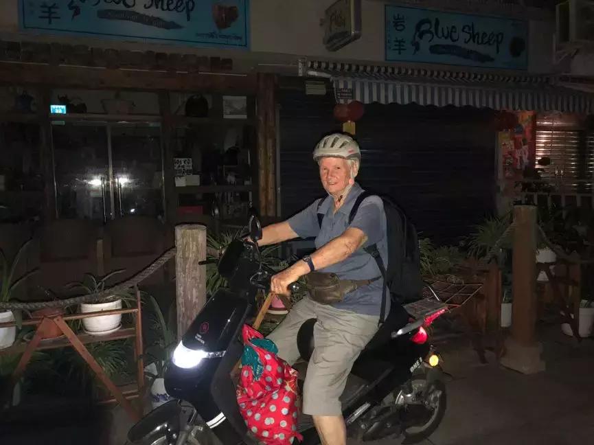 英国老奶奶患癌症,英国72岁老奶奶