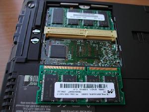 电脑开机蓝屏显示无信号怎么解决,电脑开机后蓝屏最简单的解决方法