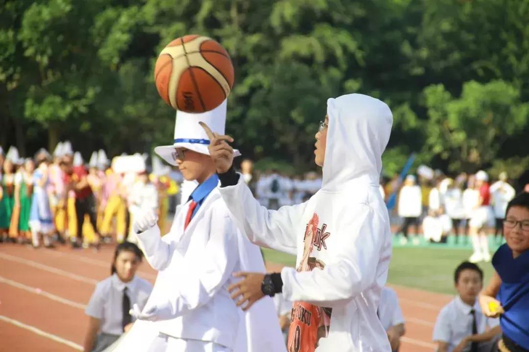 巧绘世界缩影，畅舞运动激情，科中第十届体育文化节盛大开幕