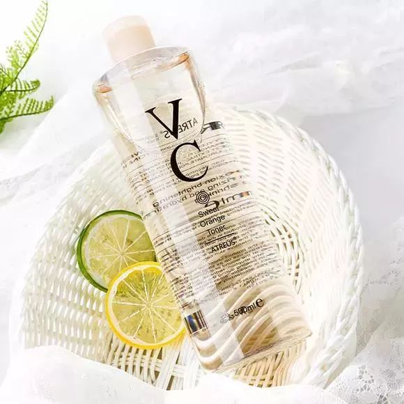 泰国维c亮白爽肤水,vc亮肤保湿爽肤水